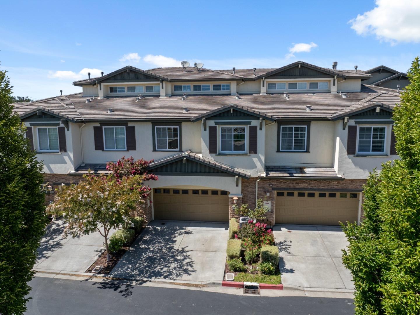 2866 Paseo Lane