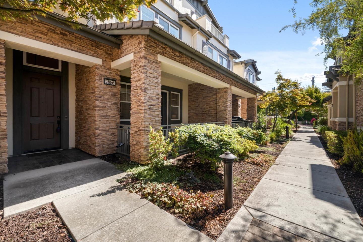 2866 Paseo Lane