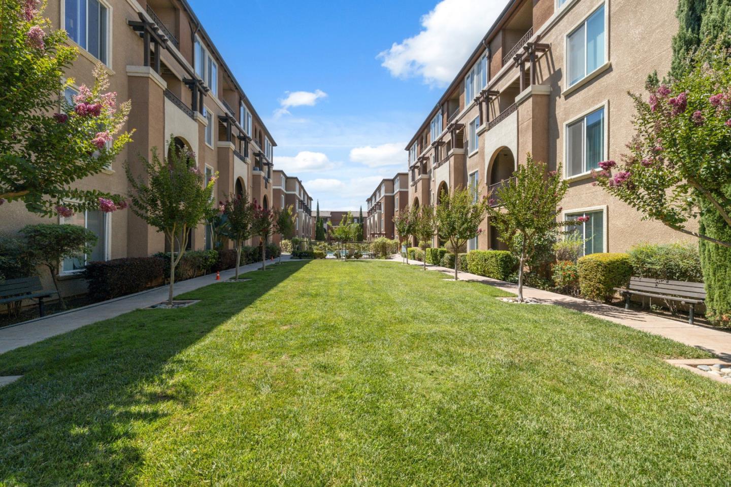 801 South Winchester 2402