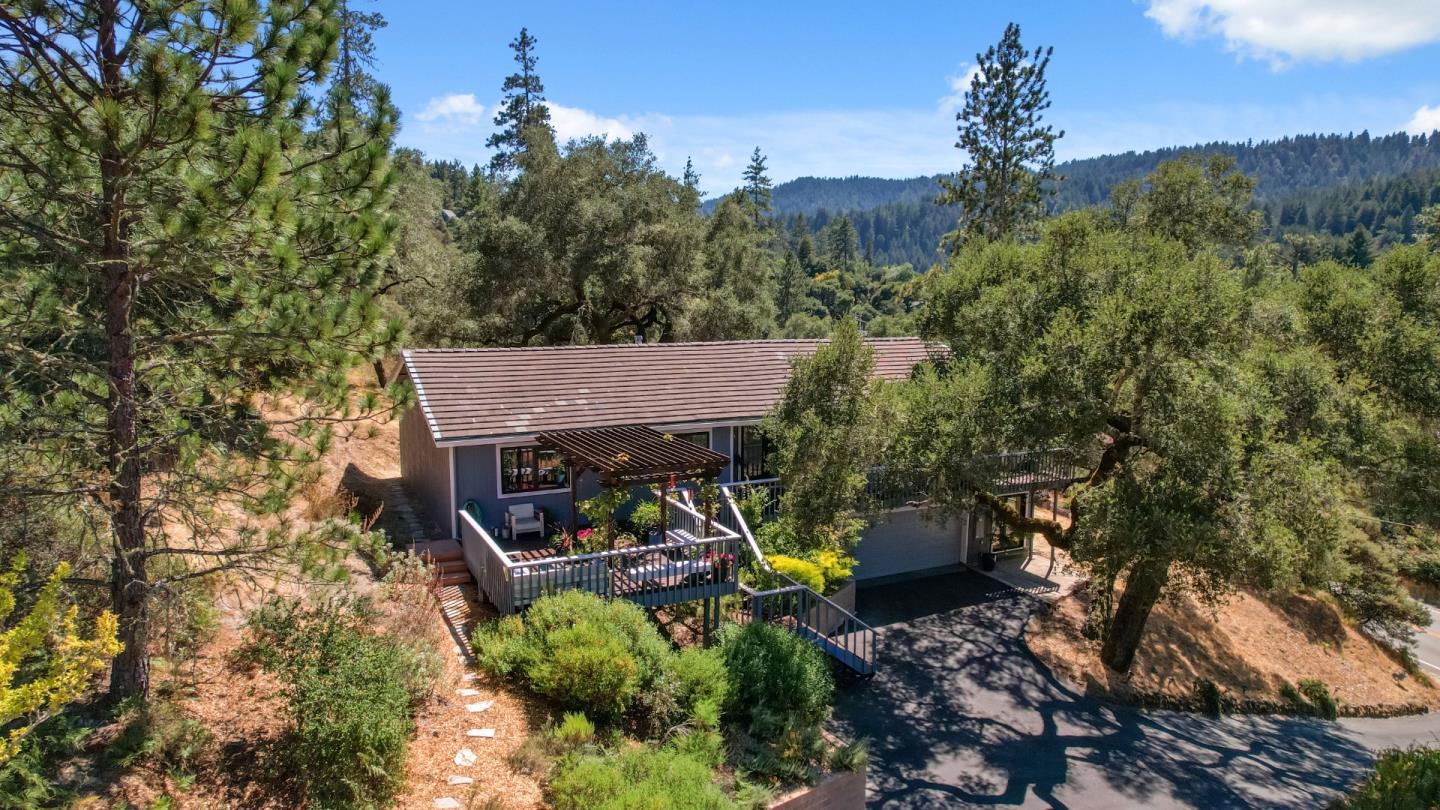 2203 Quail Hollow Road
