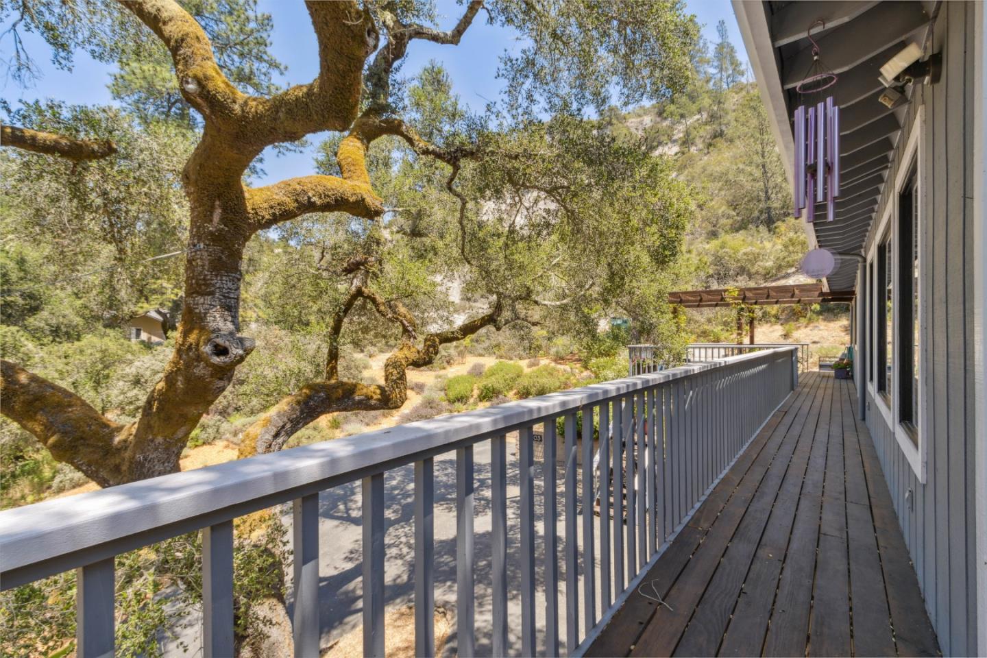 2203 Quail Hollow Road