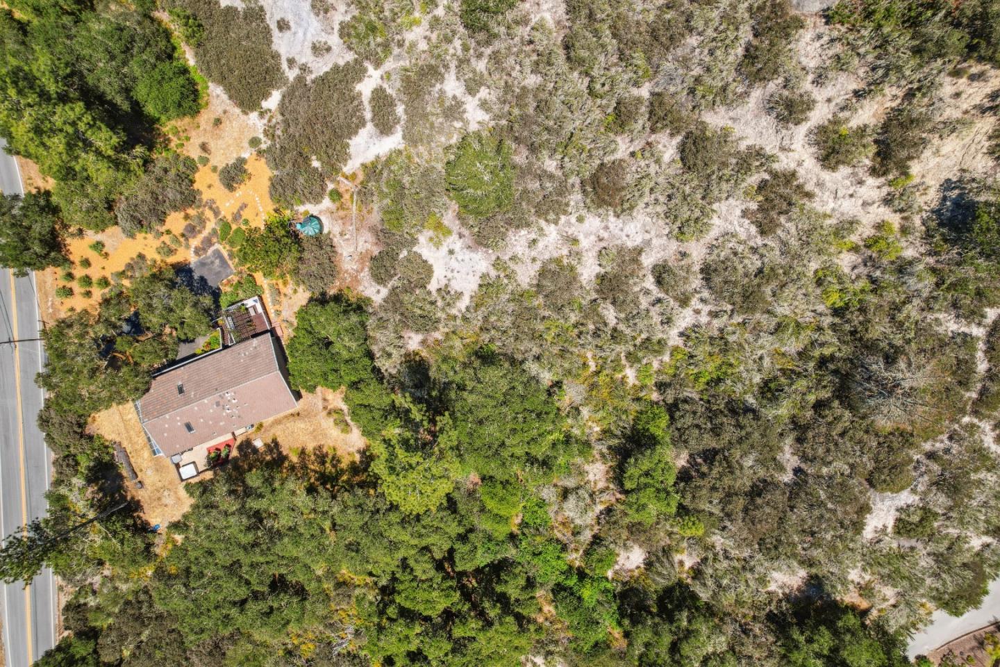 2203 Quail Hollow Road