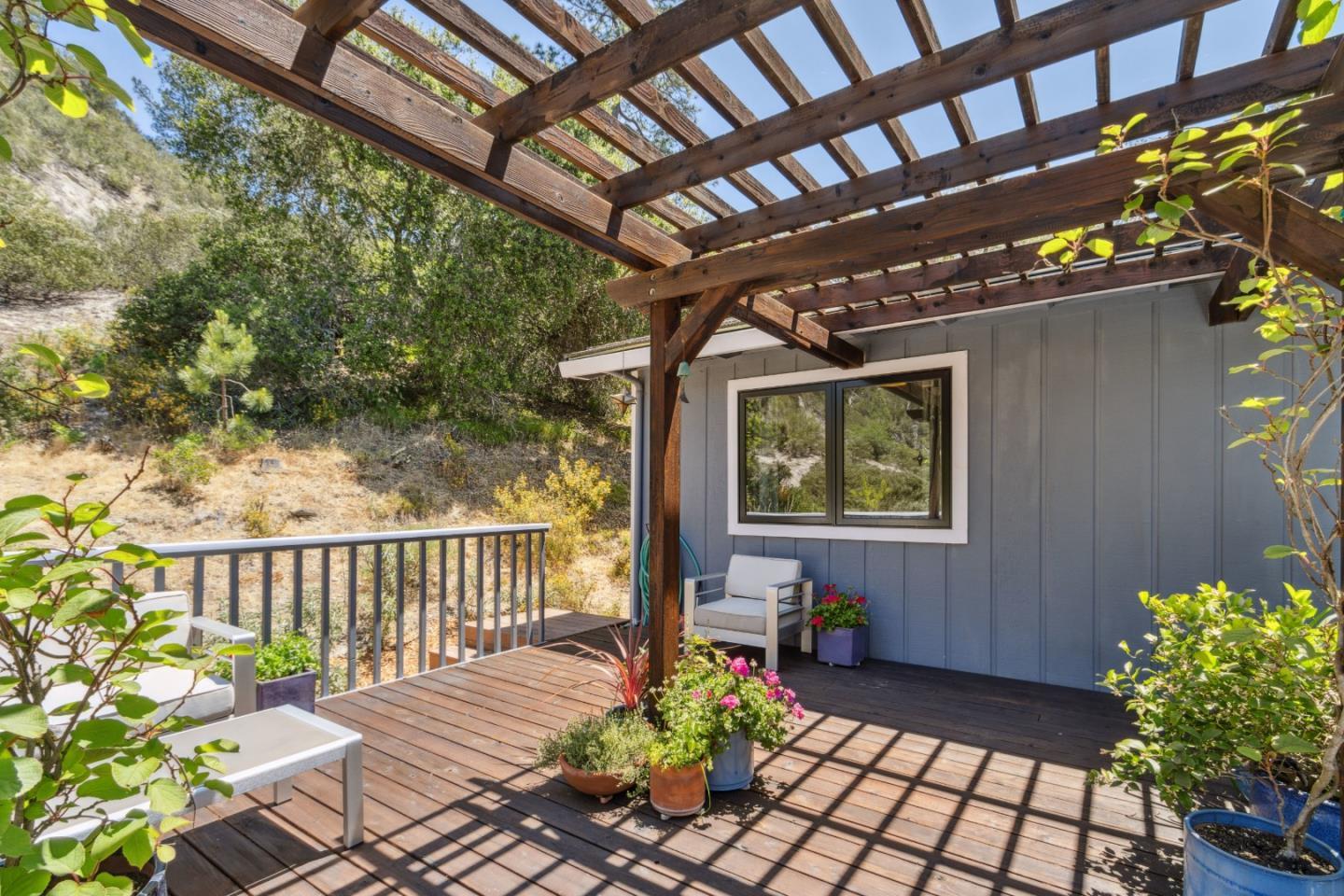 2203 Quail Hollow Road