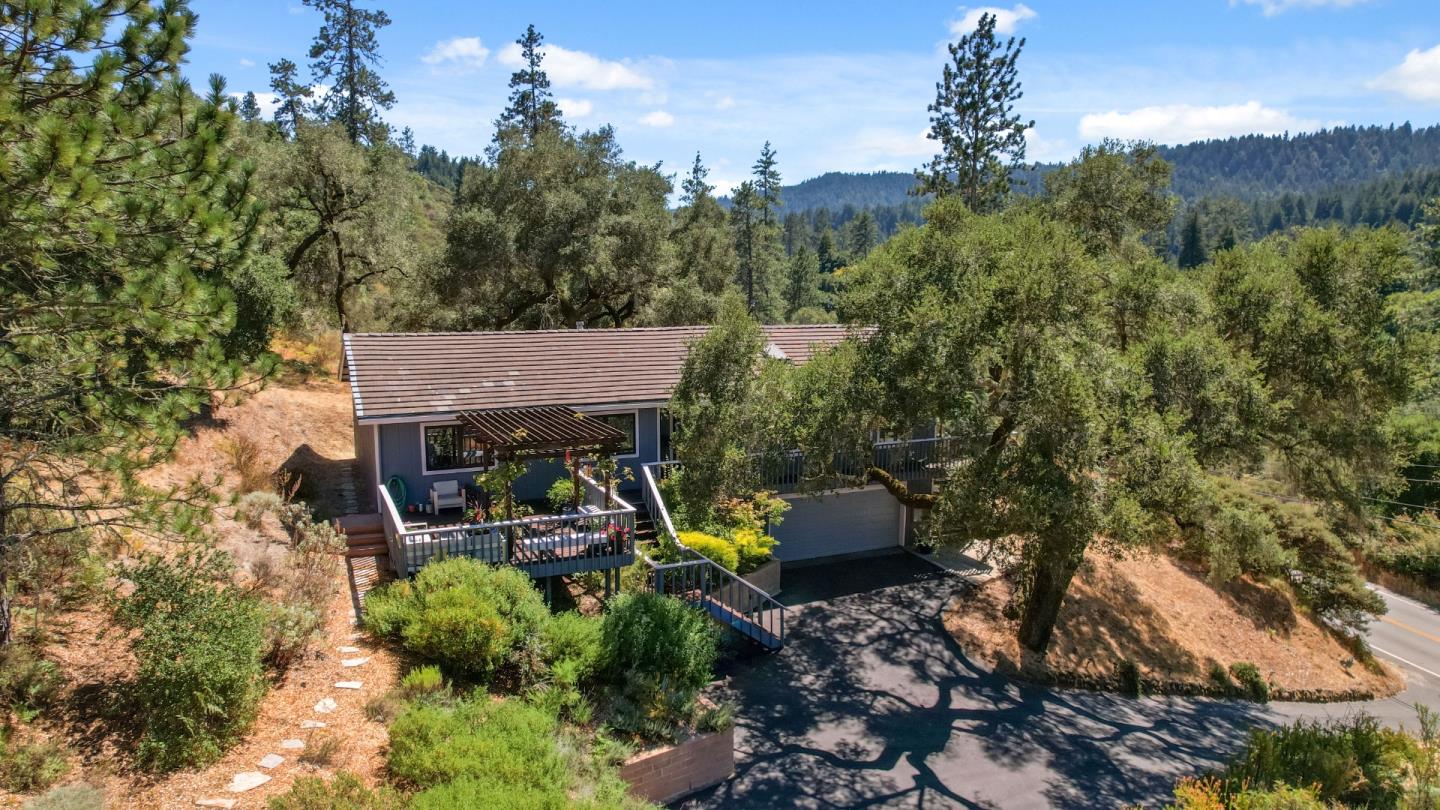 2203 Quail Hollow Road