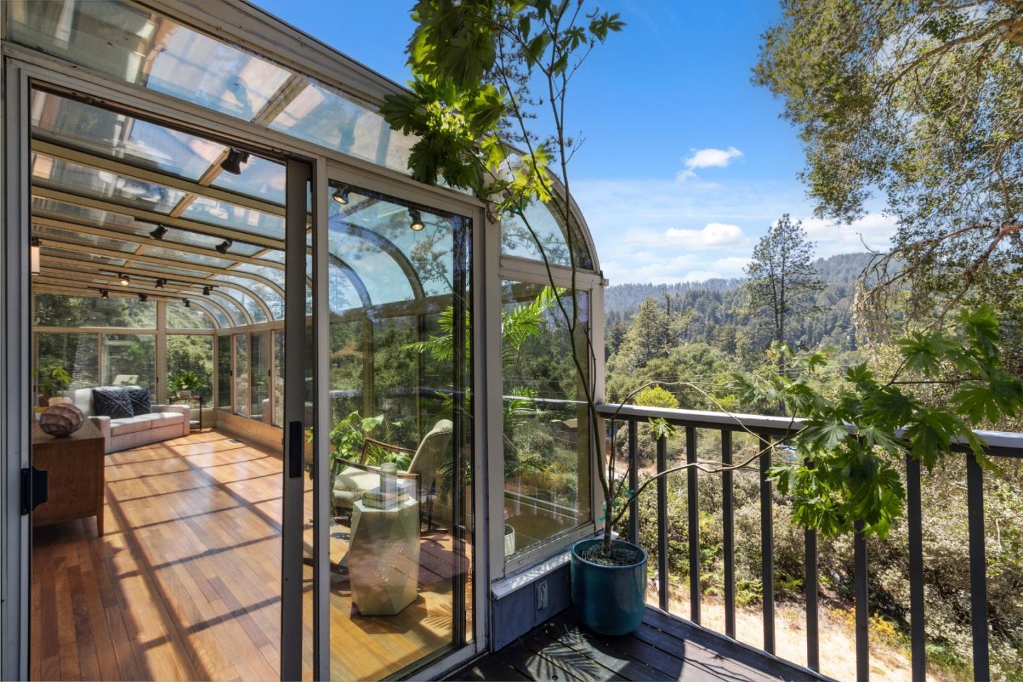 2203 Quail Hollow Road