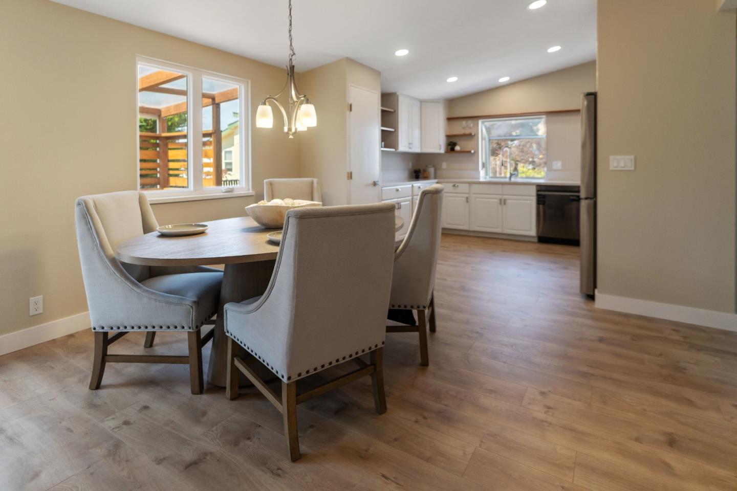 800 Dolan Road Unit: 4
