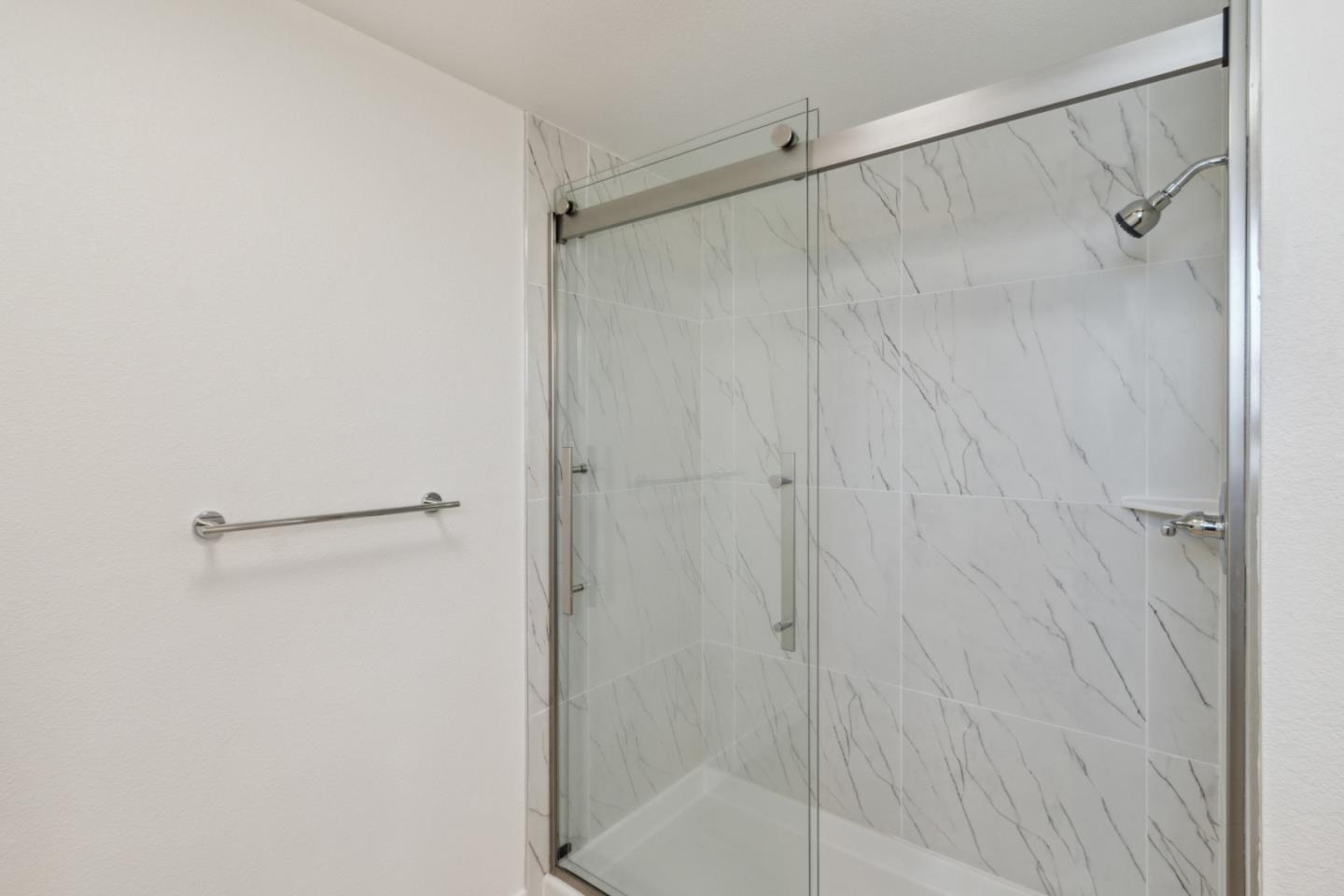 800 Dolan Road Unit: 4