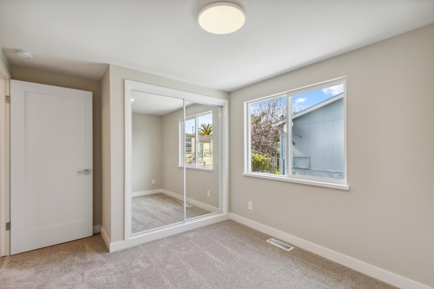 800 Dolan Road Unit: 4