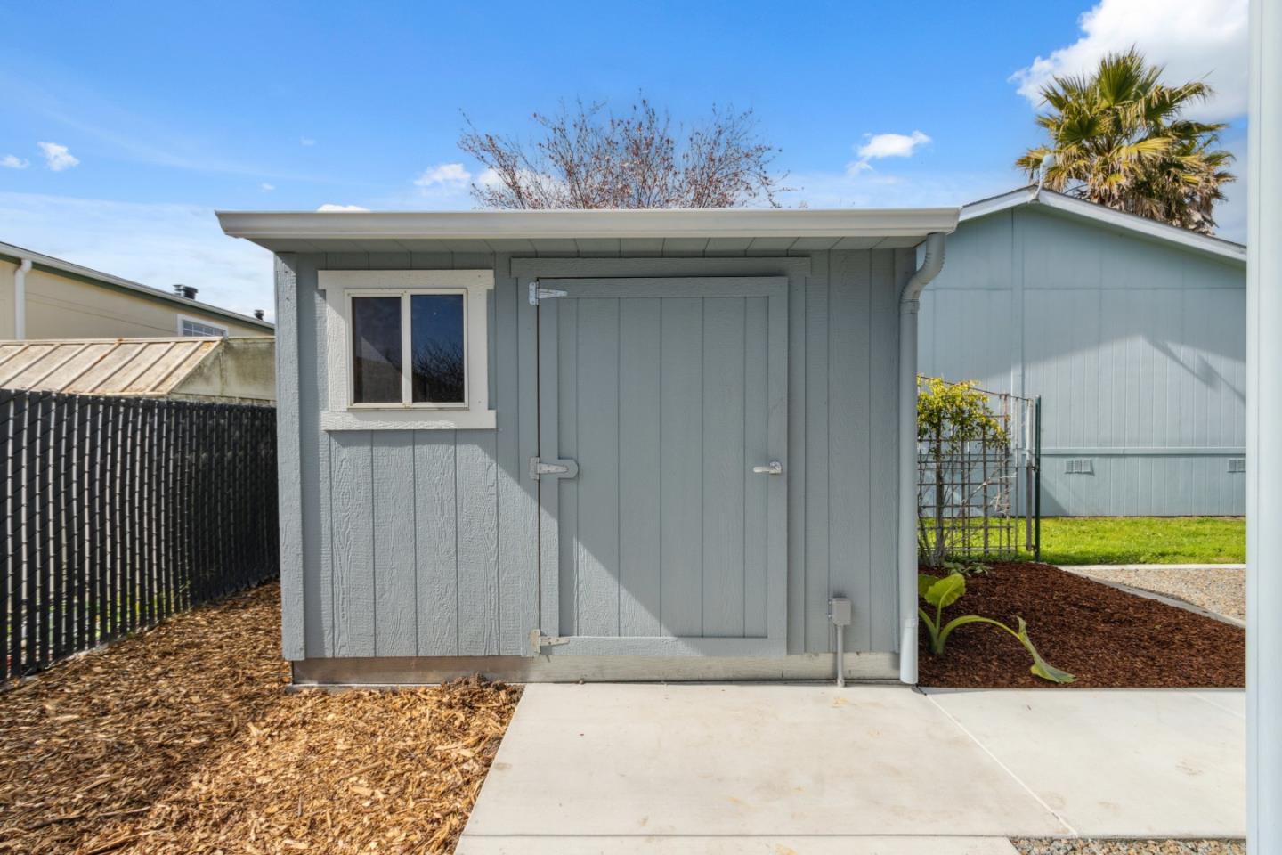 800 Dolan Road Unit: 4