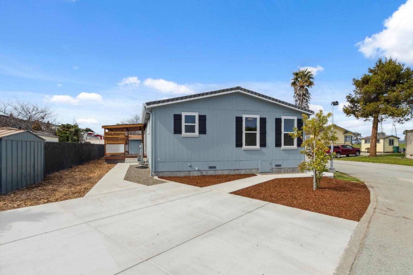 800 Dolan Road Unit: 4
