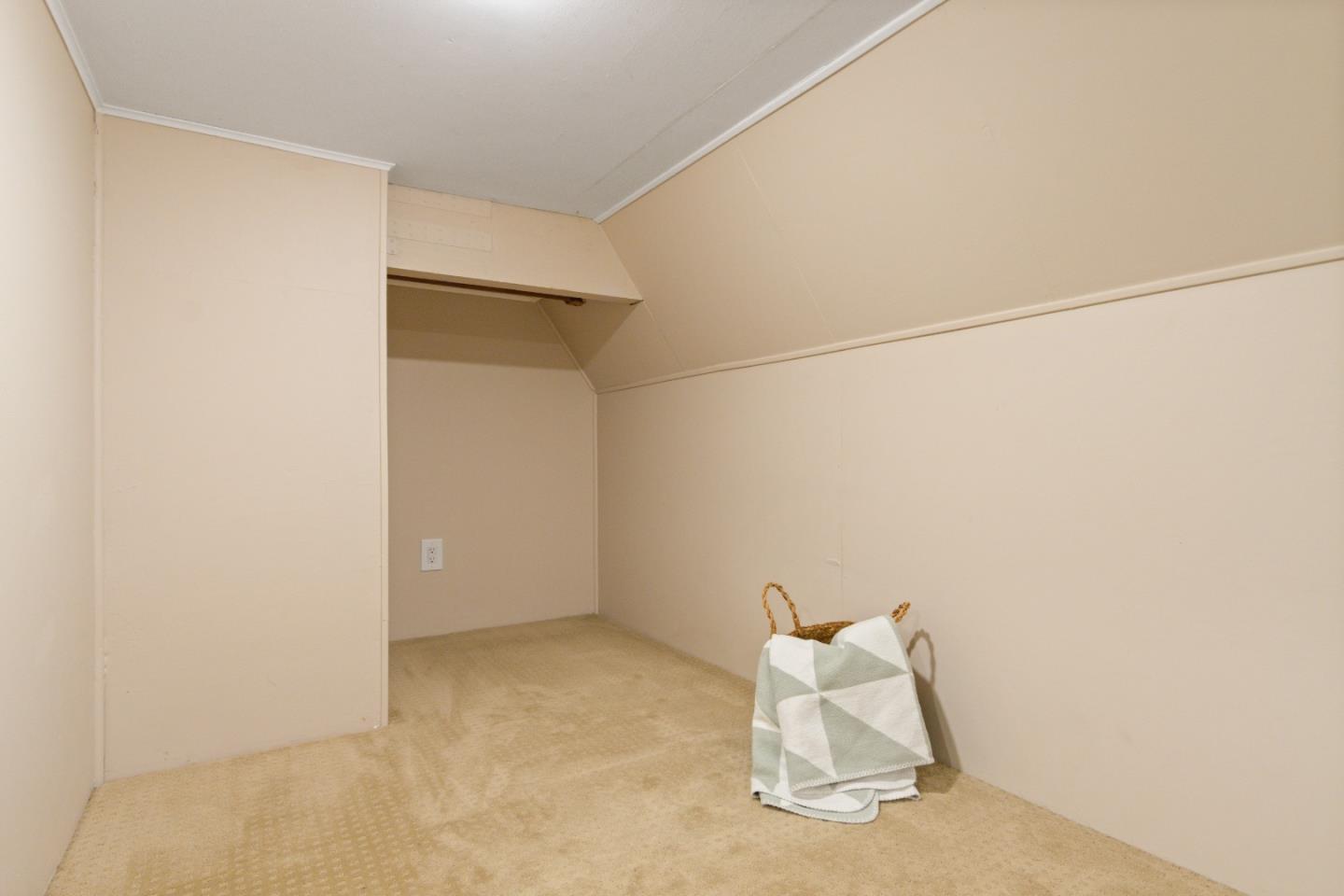 325 Vista Terrace