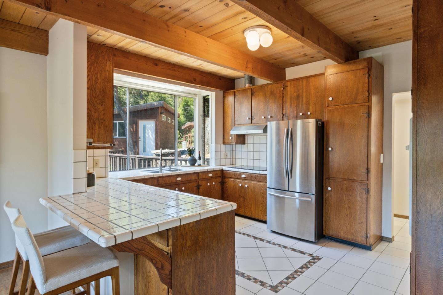 325 Vista Terrace
