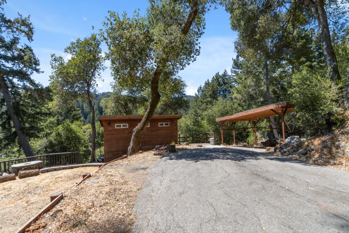 325 Vista Terrace