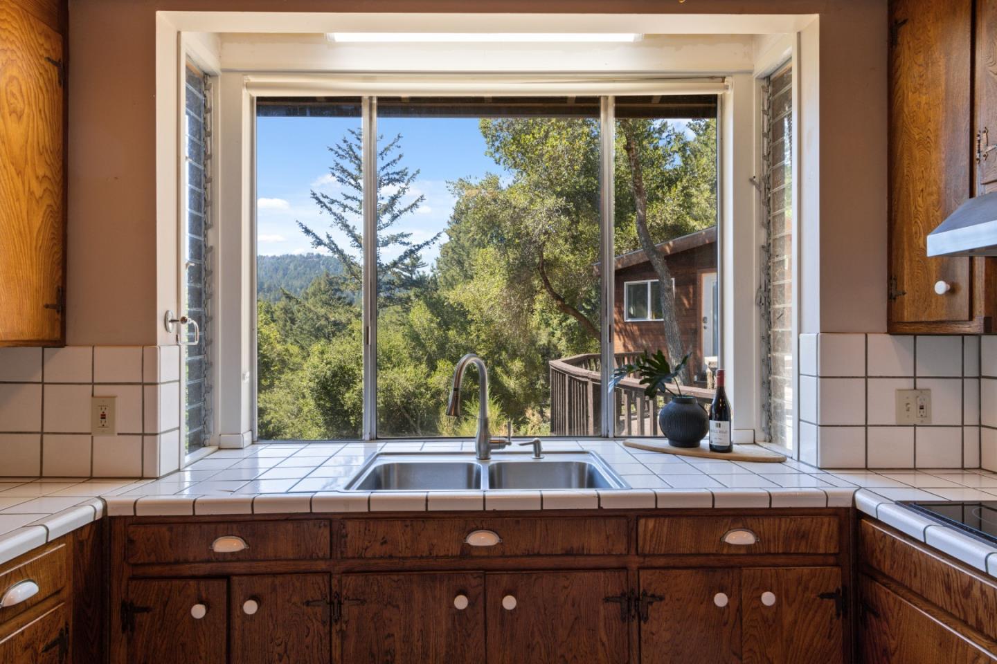325 Vista Terrace
