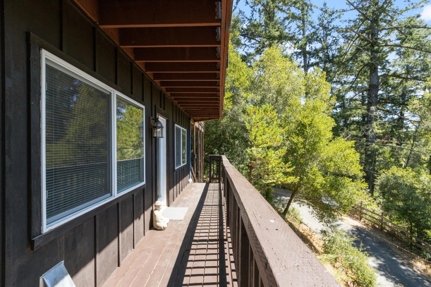 325 Vista Terrace