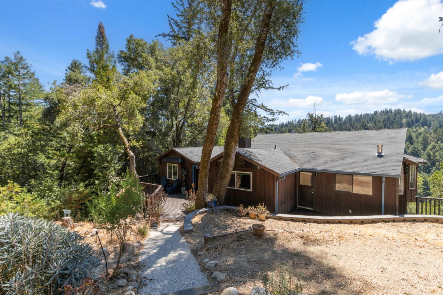 325 Vista Terrace