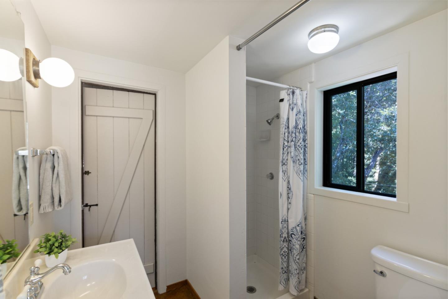 325 Vista Terrace