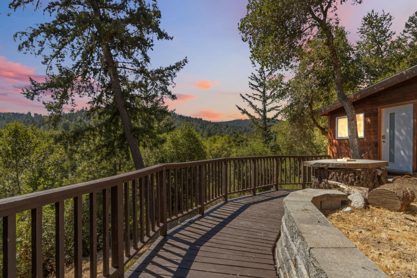 325 Vista Terrace