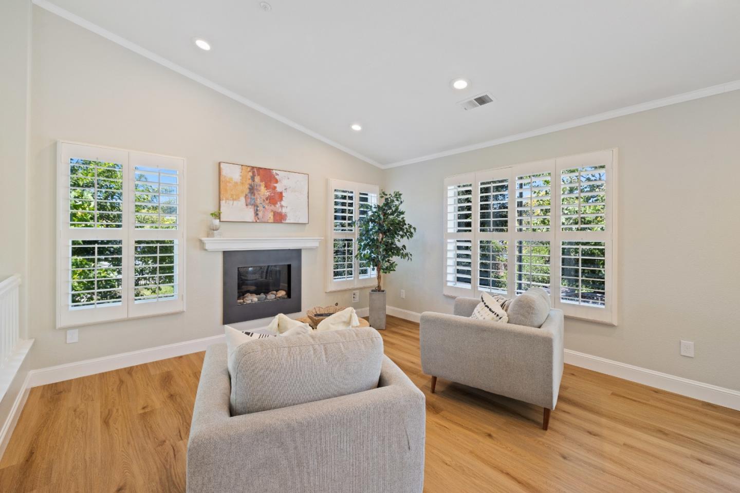 152 Navigator Drive