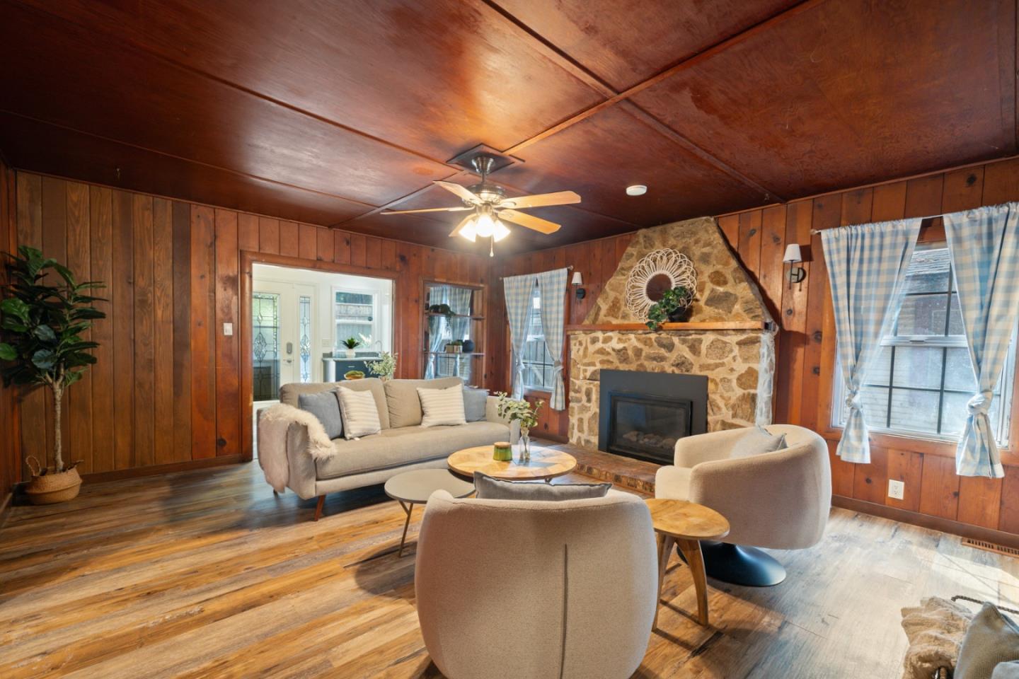 15765 Kings Creek Road