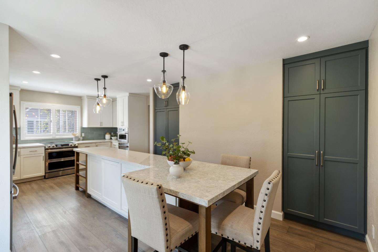 160 Frederick Street