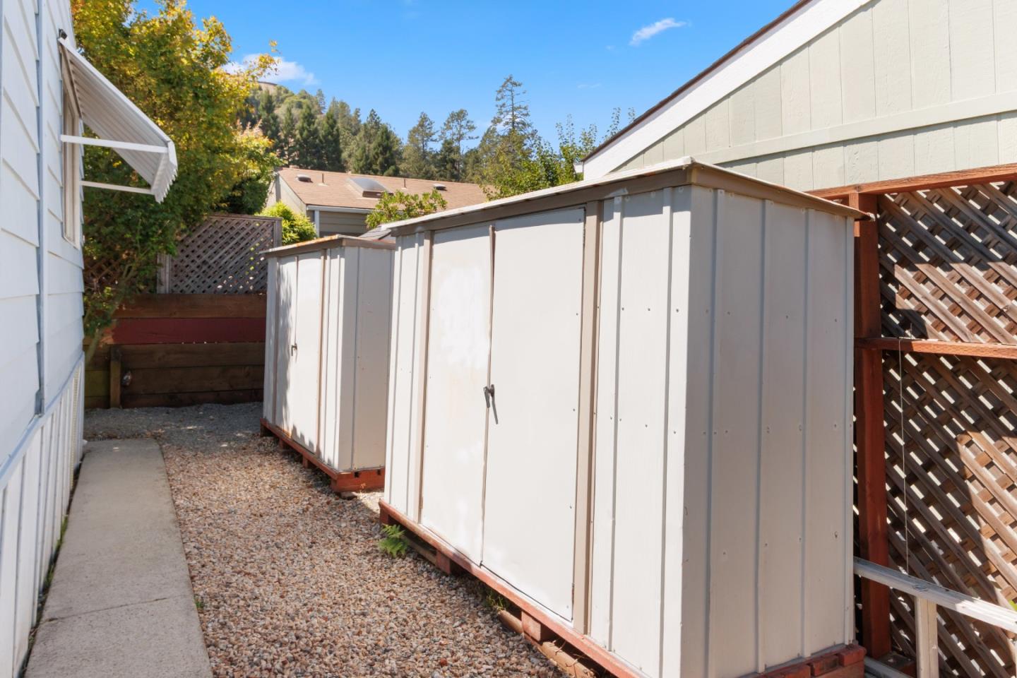 444 Whispering Pines Drive Unit: 89