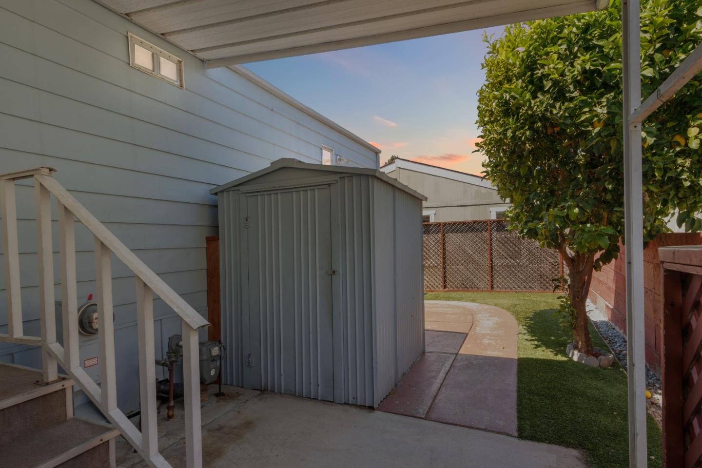 444 Whispering Pines Drive Unit: 89