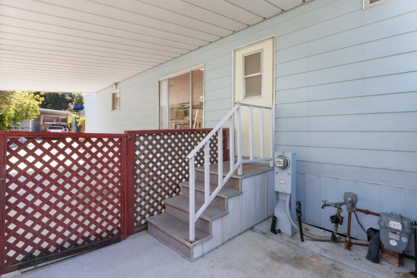 444 Whispering Pines Drive Unit: 89