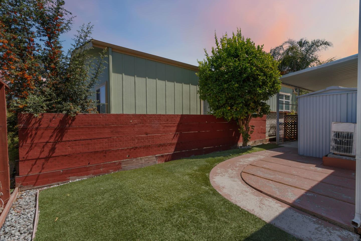 444 Whispering Pines Drive Unit: 89