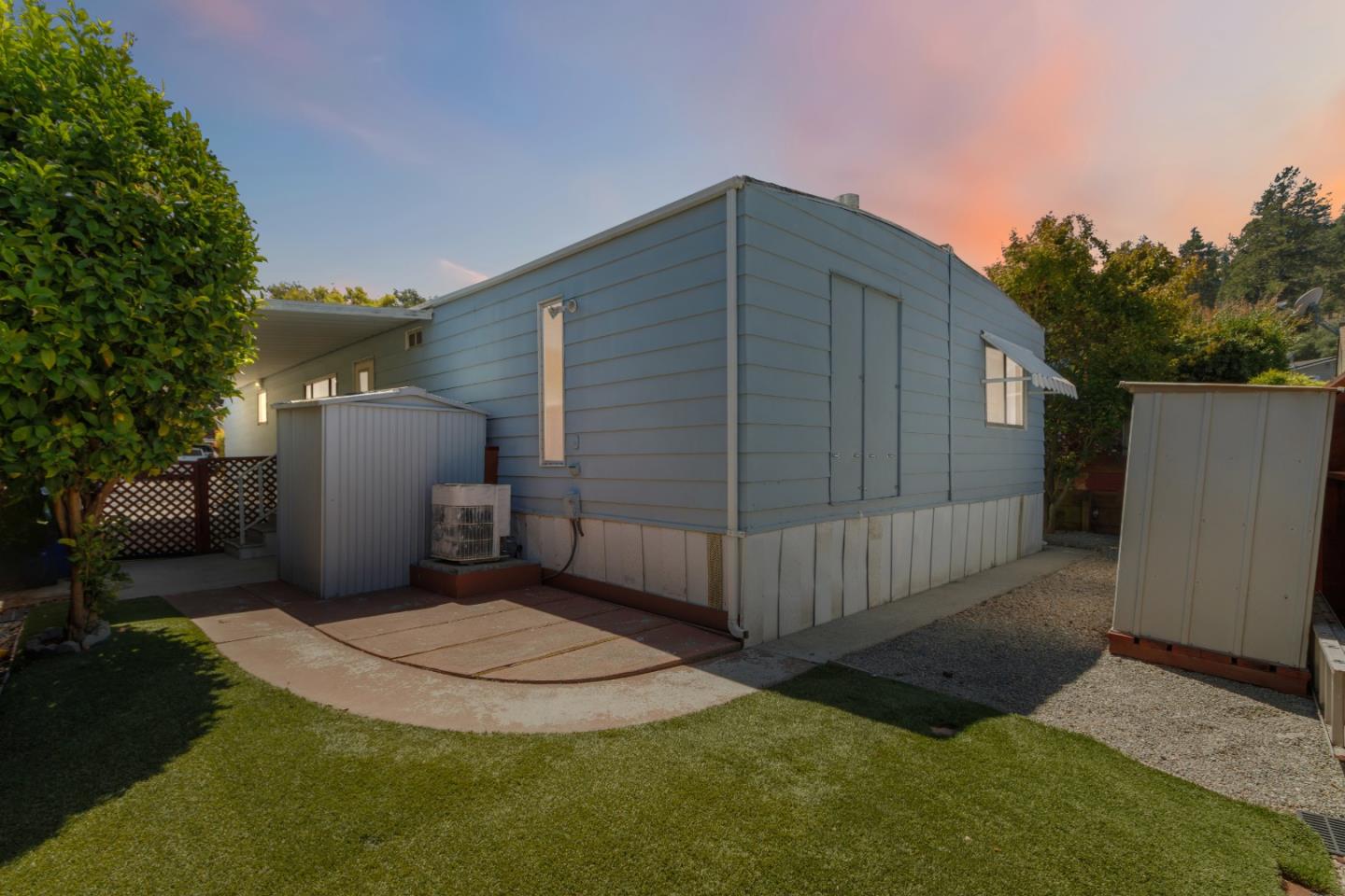 444 Whispering Pines Drive Unit: 89
