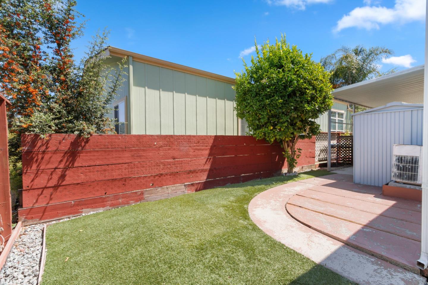 444 Whispering Pines Drive Unit: 89