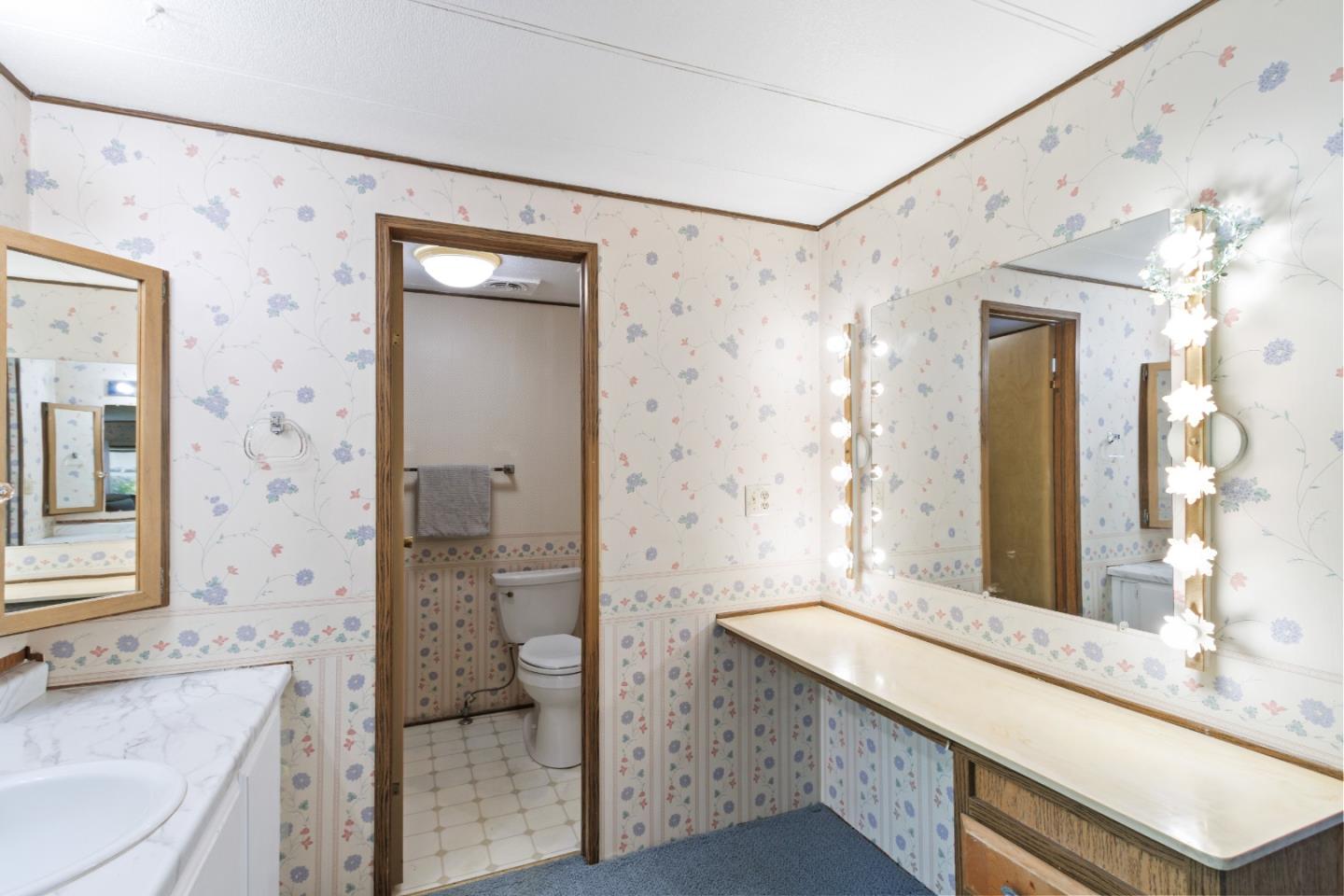 444 Whispering Pines Drive Unit: 89