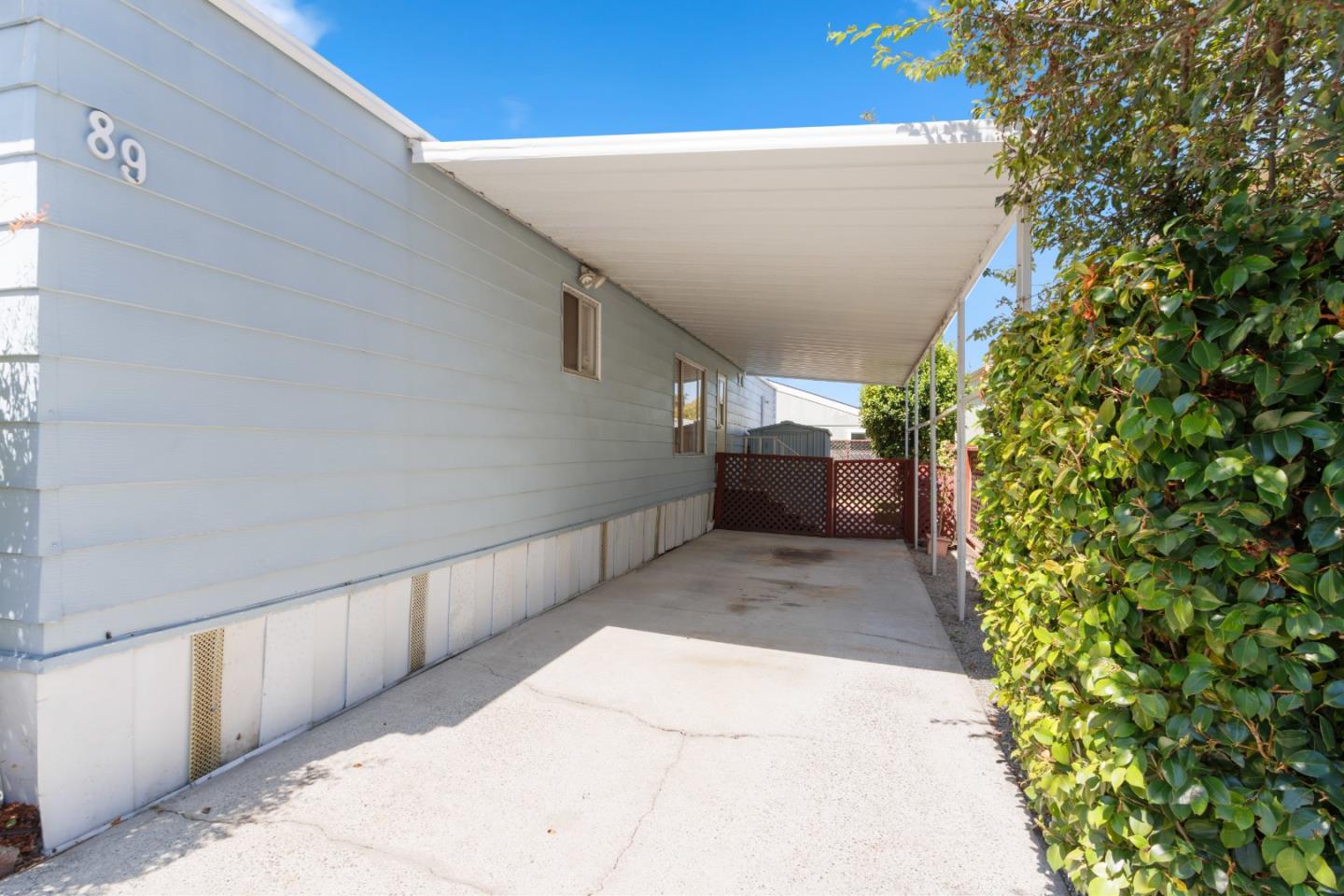 444 Whispering Pines Drive Unit: 89