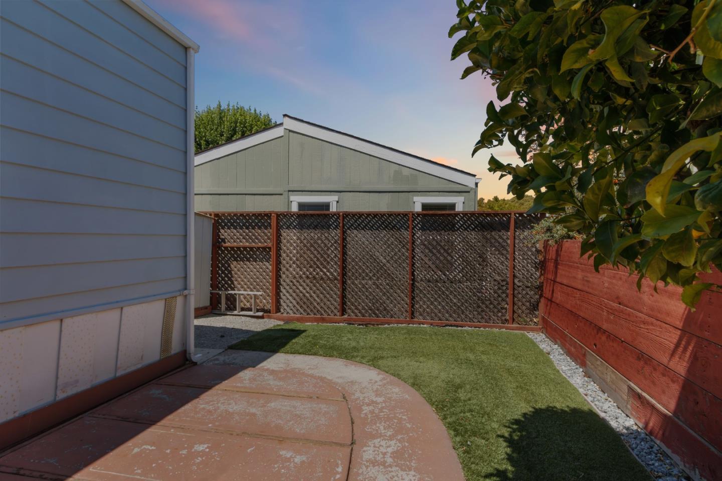444 Whispering Pines Drive Unit: 89