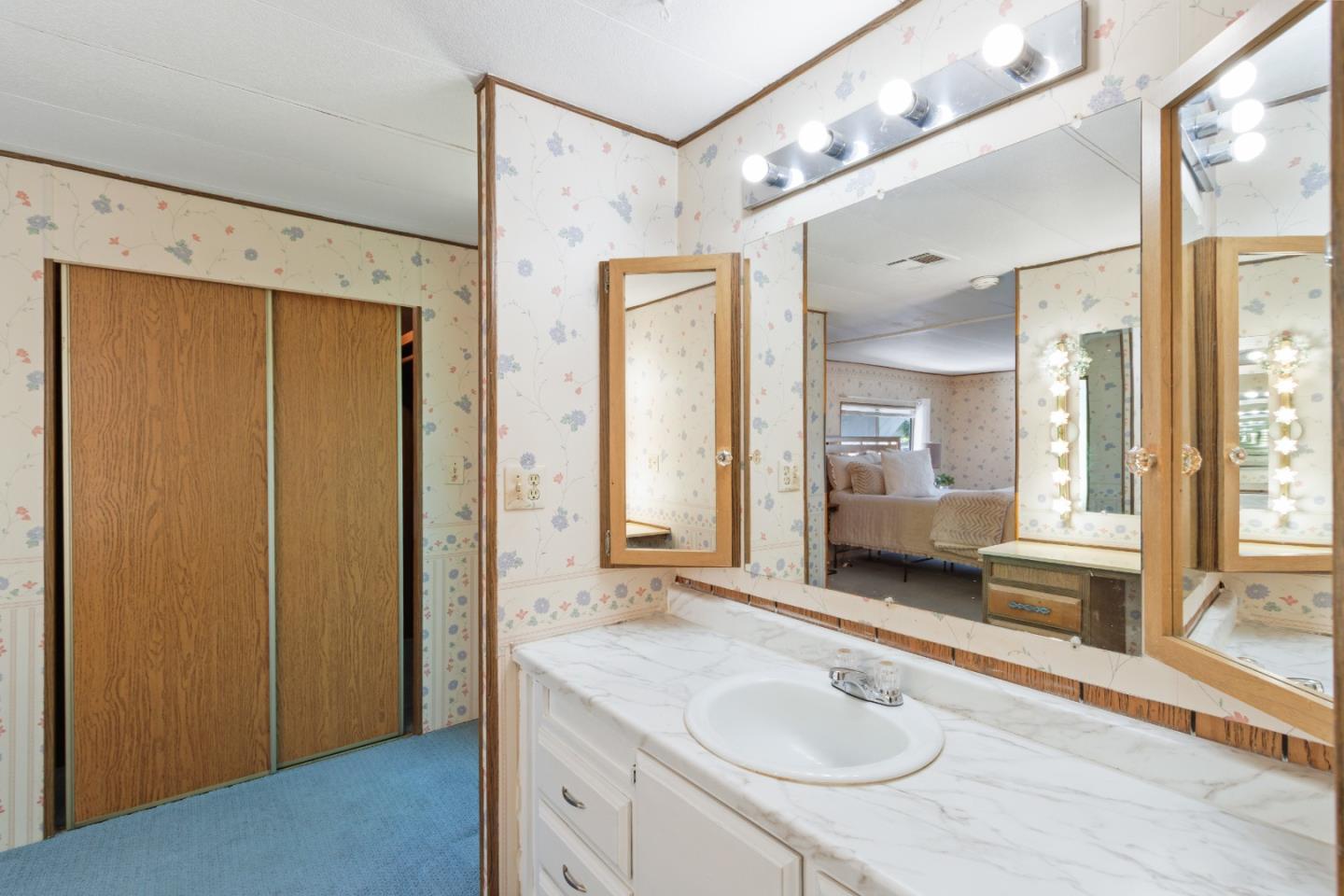 444 Whispering Pines Drive Unit: 89