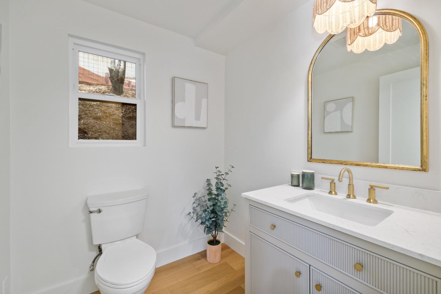 620 Manzanita Avenue