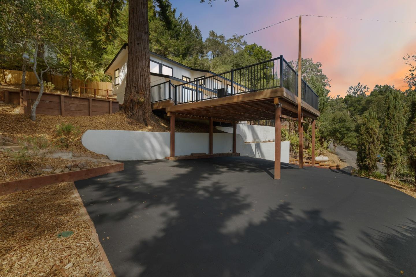 620 Manzanita Avenue