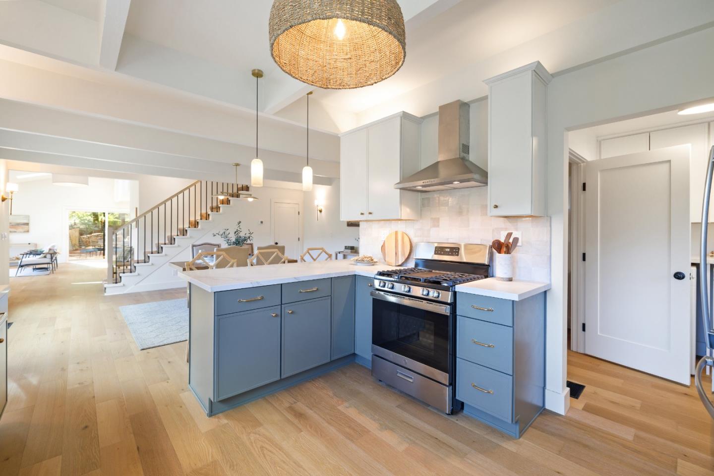 620 Manzanita Avenue