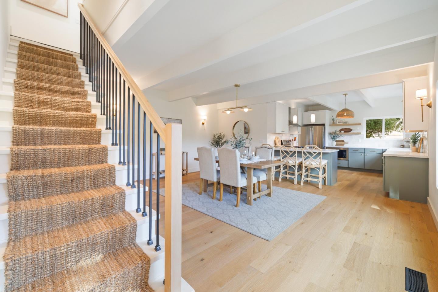 620 Manzanita Avenue