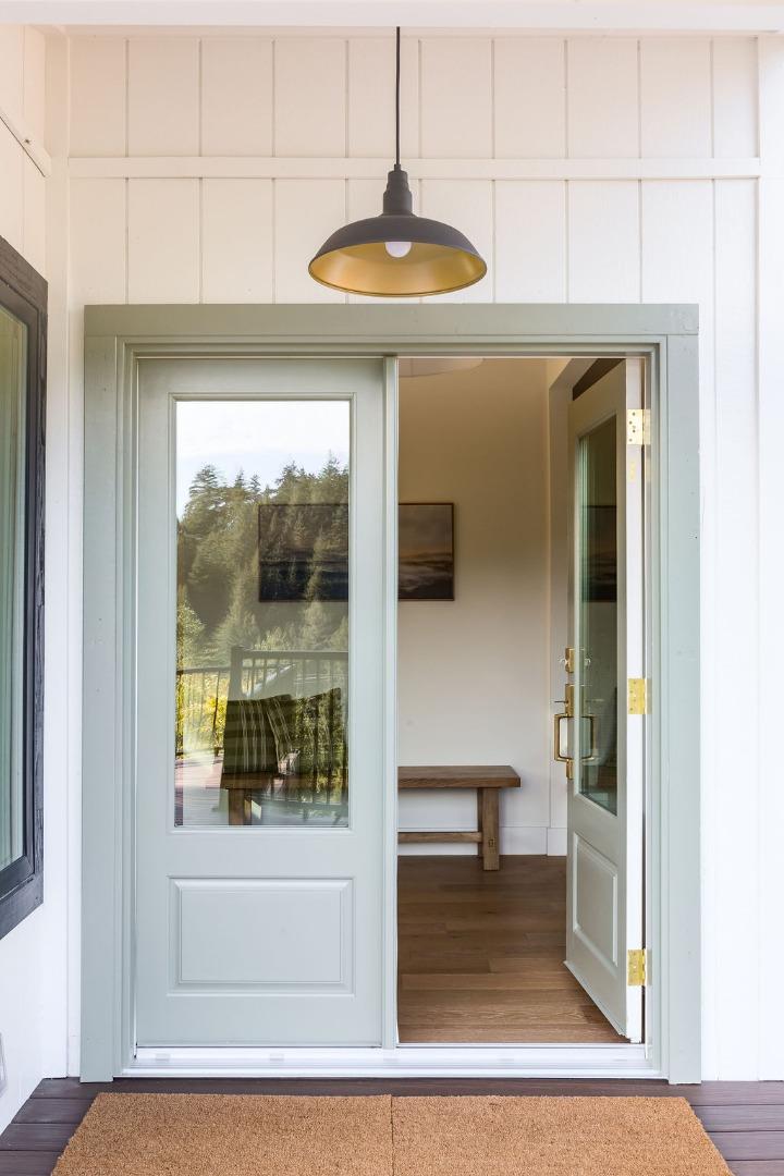 620 Manzanita Avenue