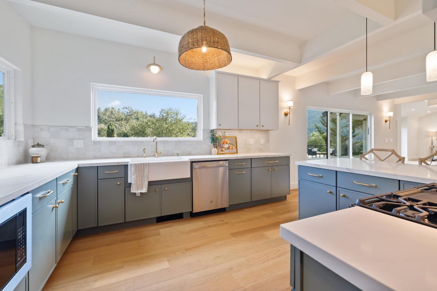 620 Manzanita Avenue