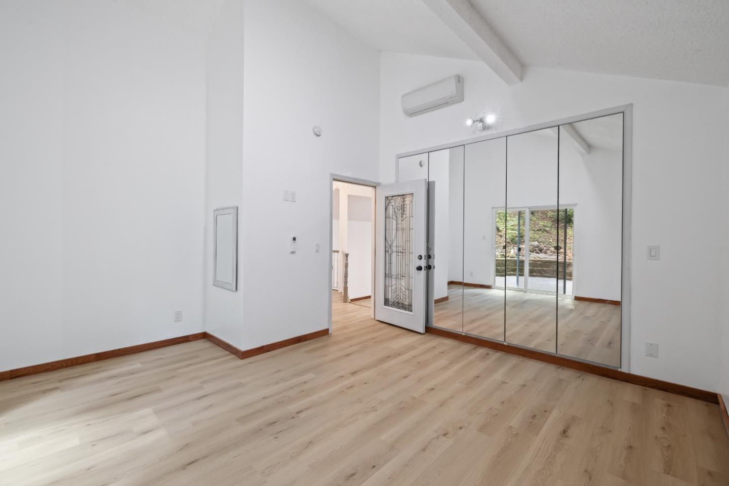 359 Redwood Road