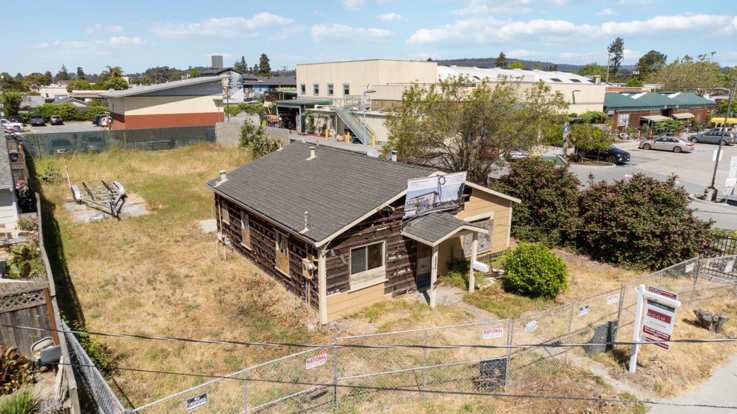 719 Darwin Street