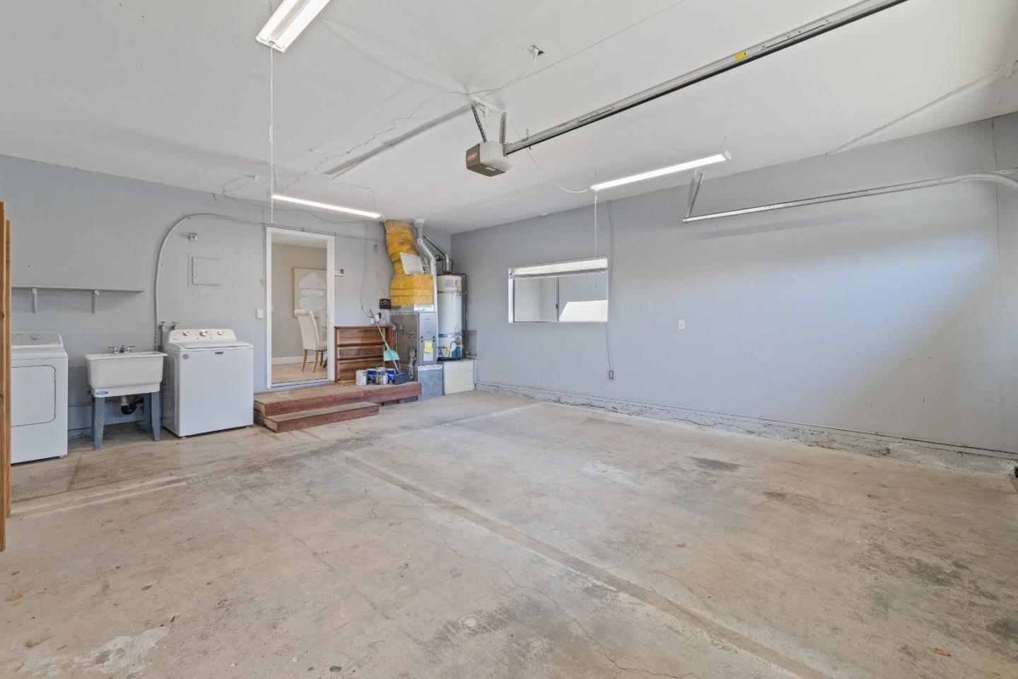 1640 Sunset Drive