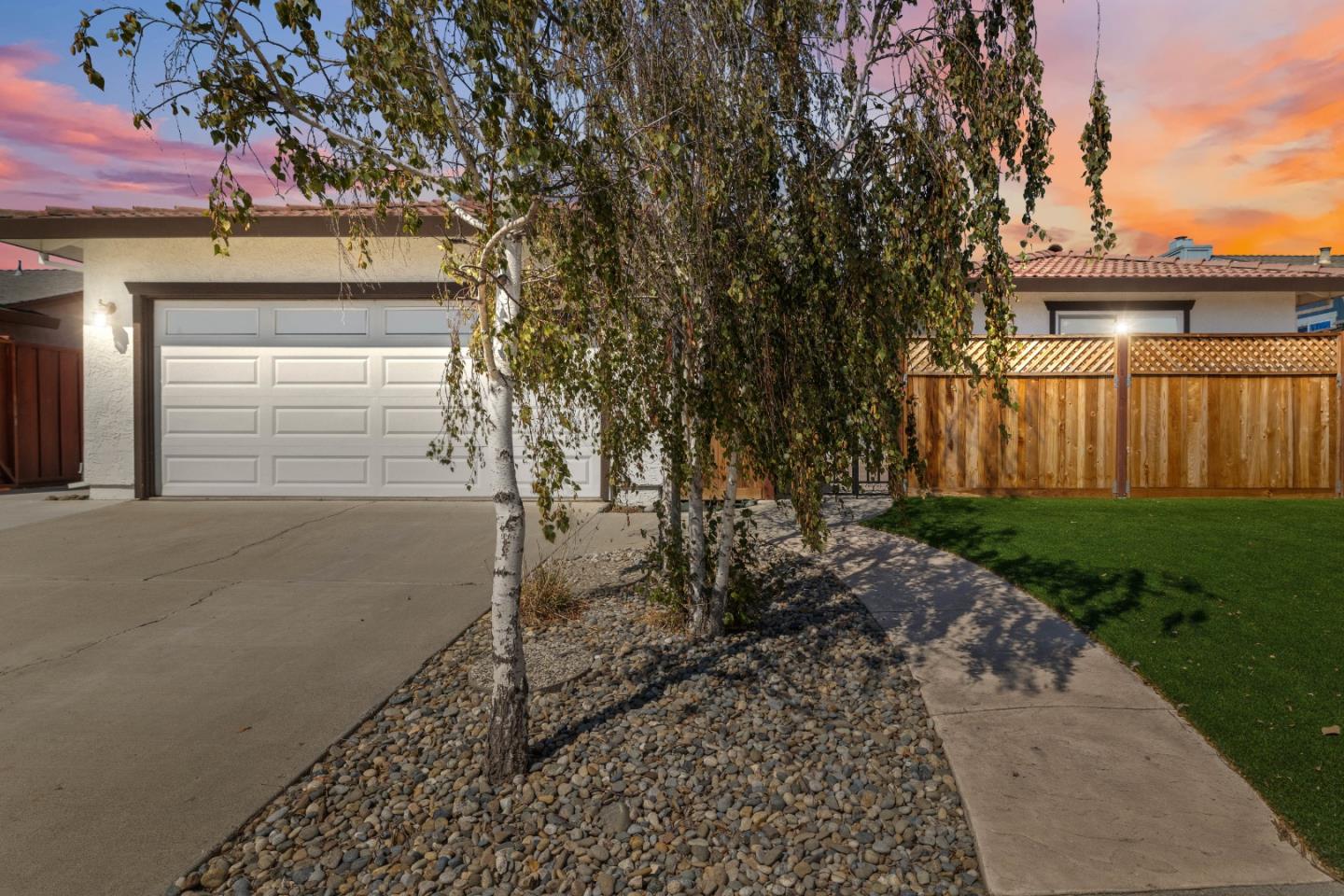 1640 Sunset Drive