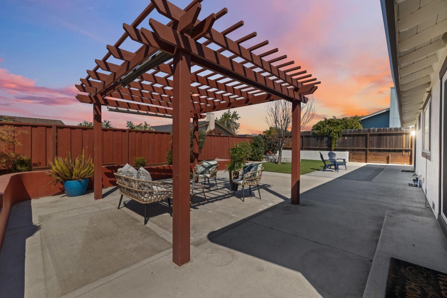 1640 Sunset Drive