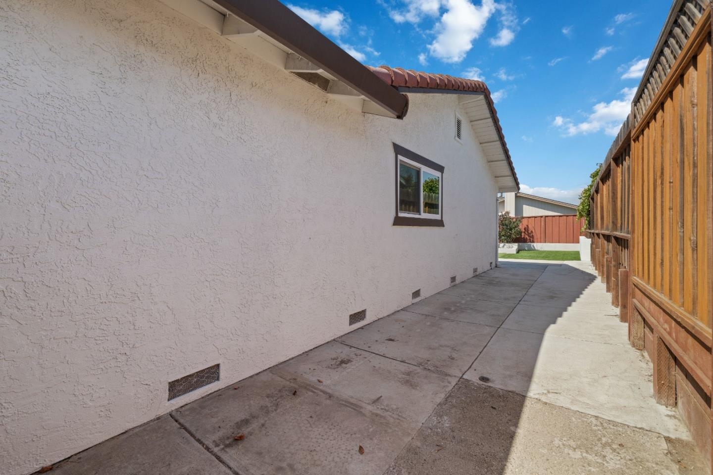 1640 Sunset Drive