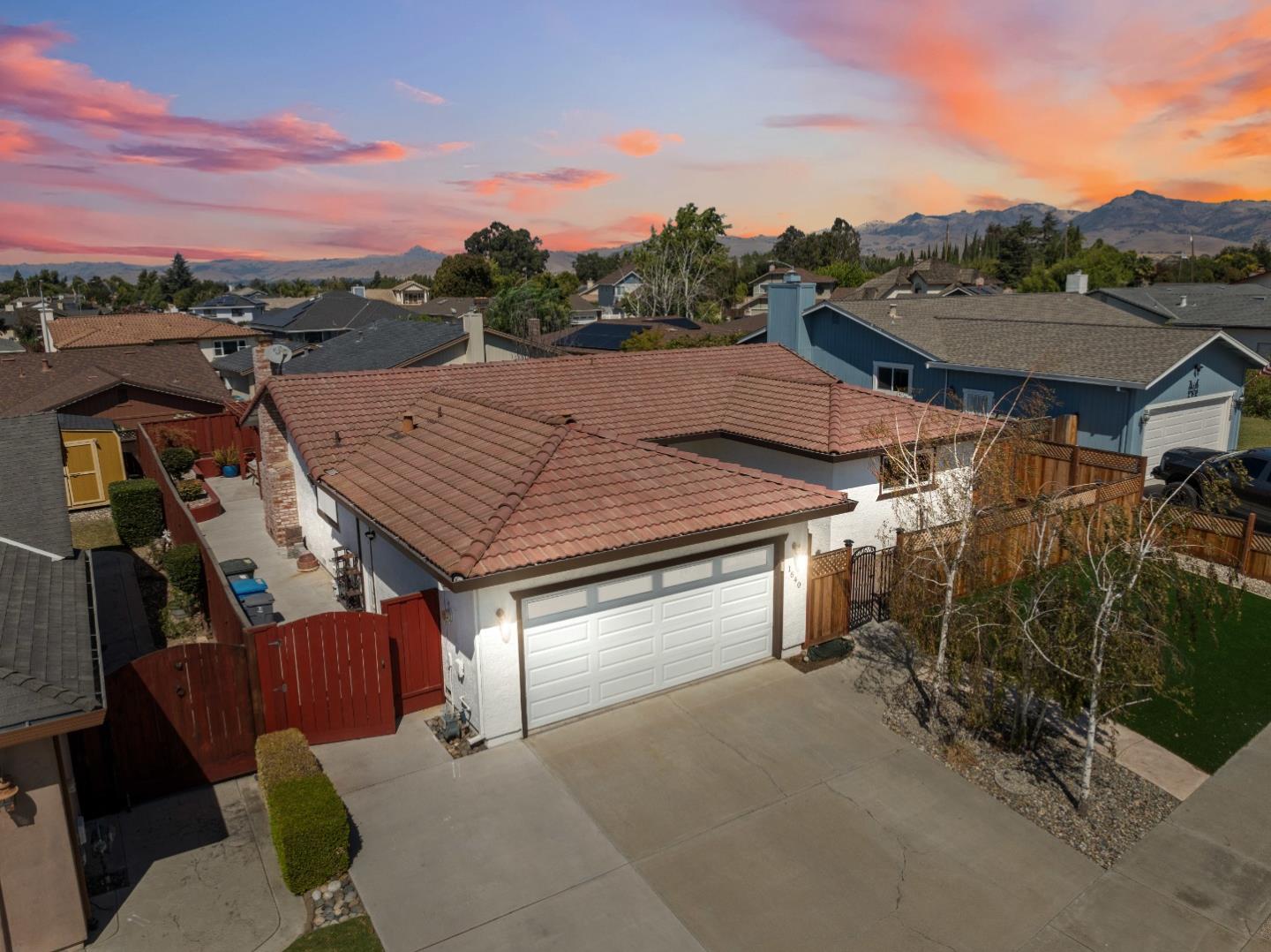 1640 Sunset Drive
