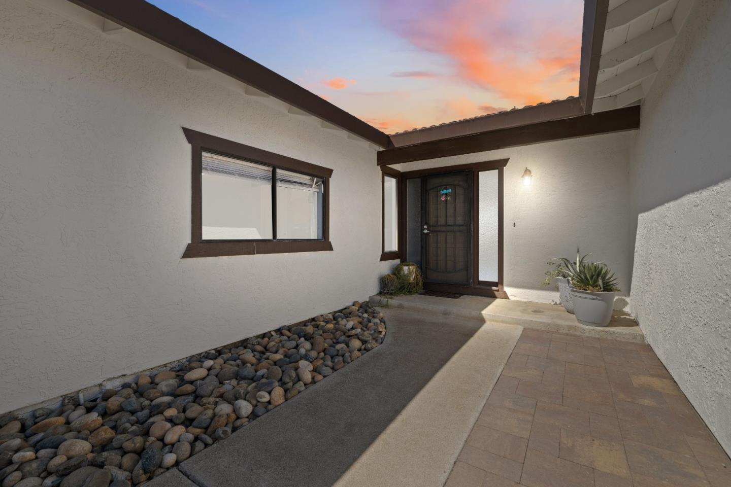 1640 Sunset Drive