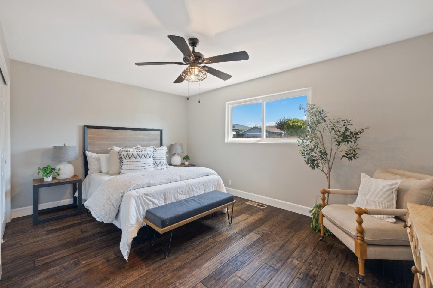 1640 Sunset Drive